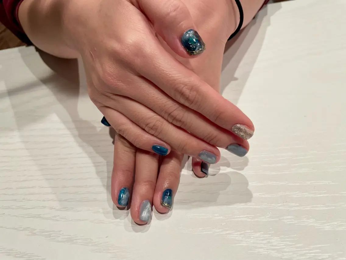 ネイル ブルー ニュアンスネイル KAUI +🌺 Maiのエステ・リラクイメージ