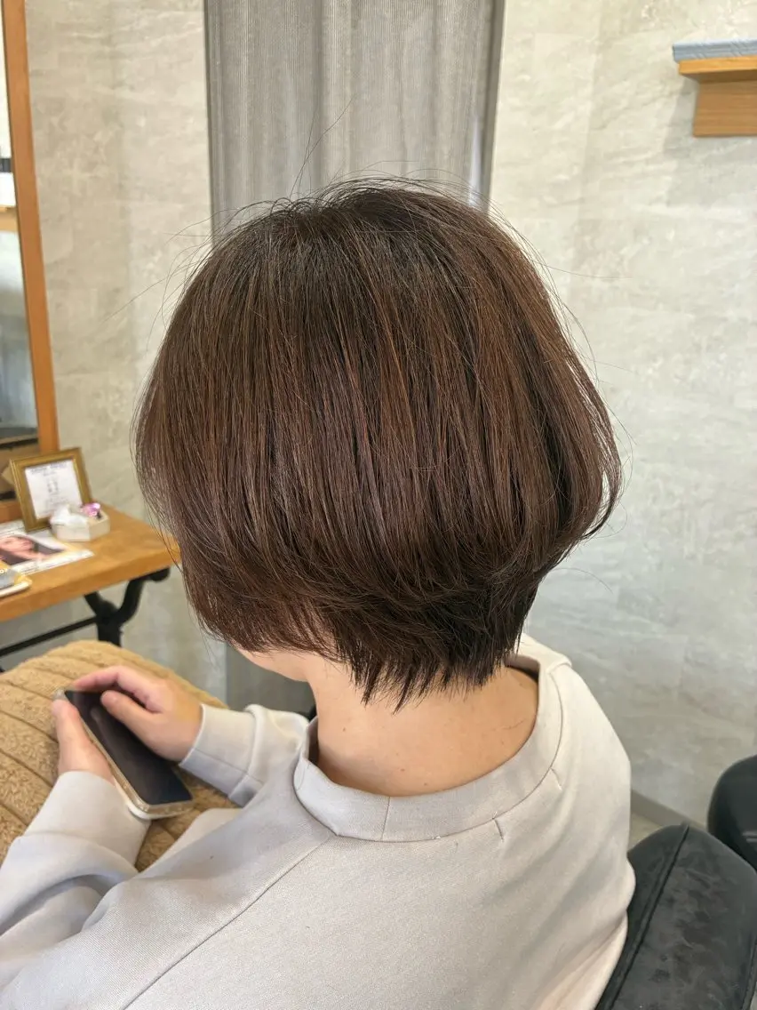 ショート 須賀 知穂のヘアスタイル