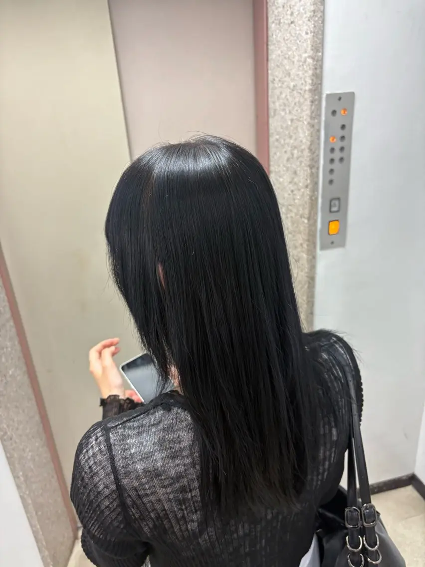 ロング カラー ヘアカラー トリートメント 韓国っぽ×透け感🪽 Fumi 🤍のヘアスタイル