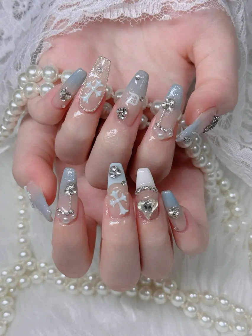 ネイル フレンチネイル ジェルネイル ガラスフレンチ ハロウィン ハート ハンドネイル H.baby Nail Salonのネイルデザイン