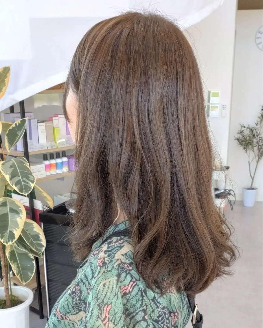 ロング 白澤 流輝のヘアスタイル