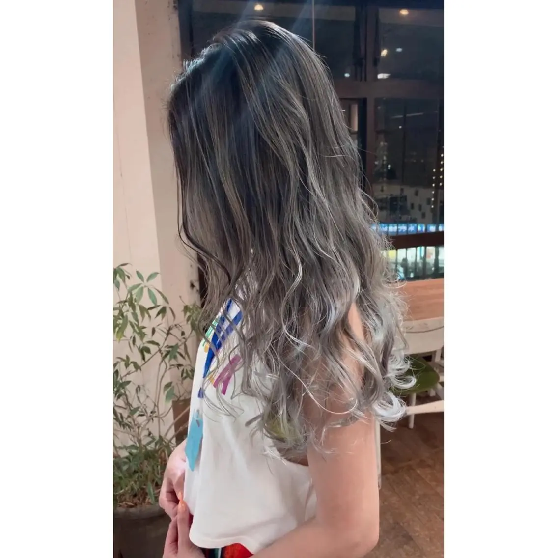 カラー バレイヤージュ ハイライトカラー 石井辰功也 フリーランス美容師のヘアスタイル