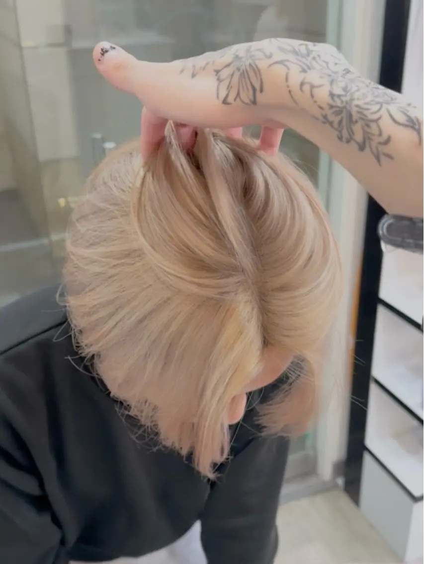 メンズ 🌺名古屋ハイトーン SOLAデザインのヘアスタイル