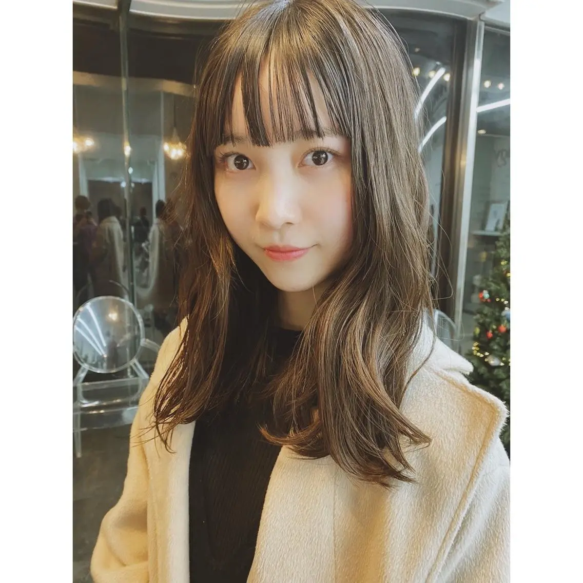 ミディアム カラー パーマ ミディアムパーマ 透明感カラー 似合わせカット ニュアンスパーマ 大石 沙季のヘアスタイル