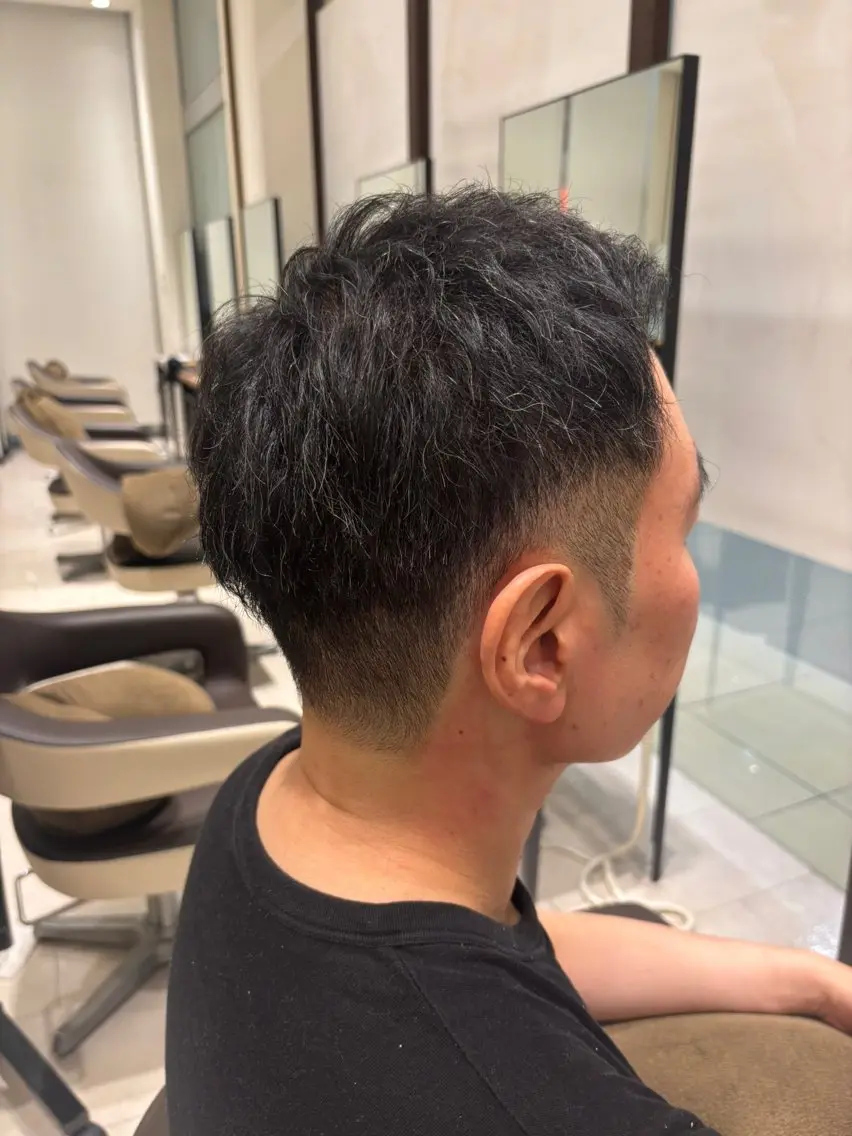 メンズ 笹崎 愛のヘアスタイル