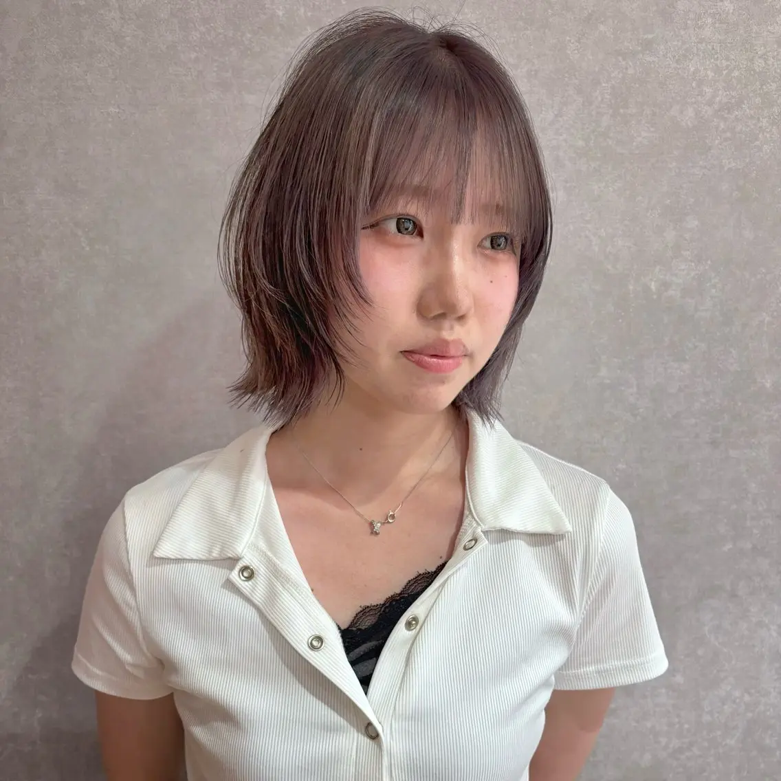 カラー ヘアカラー ベージュ系カラー ボブカット🫧のヘアスタイル