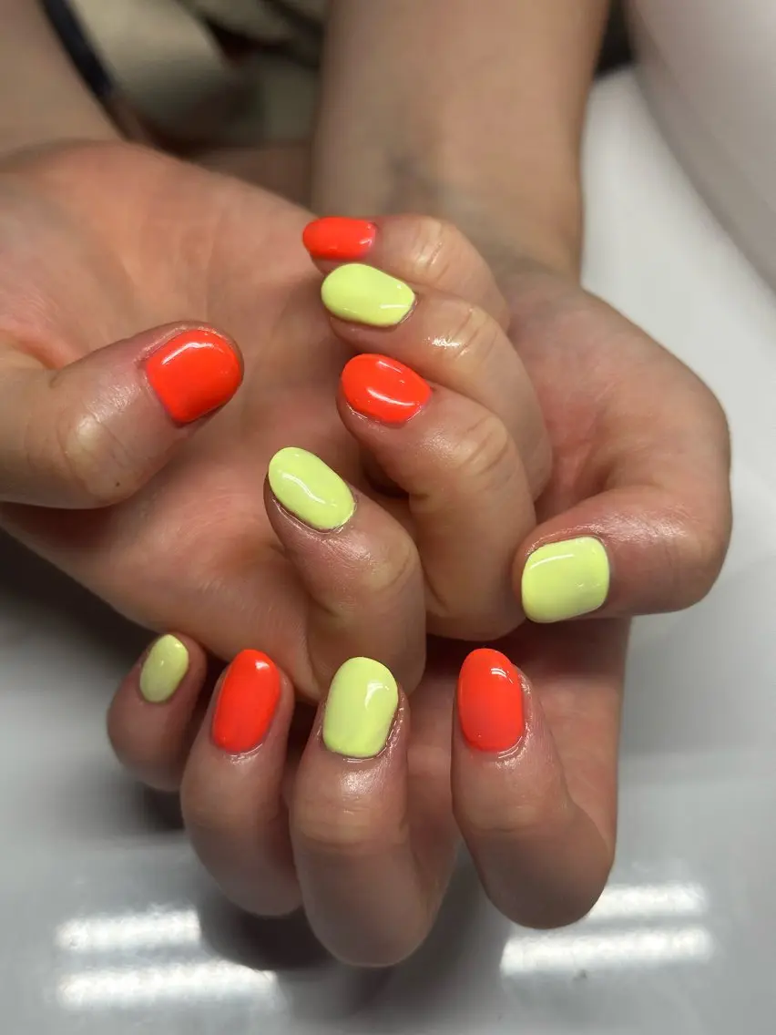 ショート Topcoat/ 下北沢nailのネイルデザイン