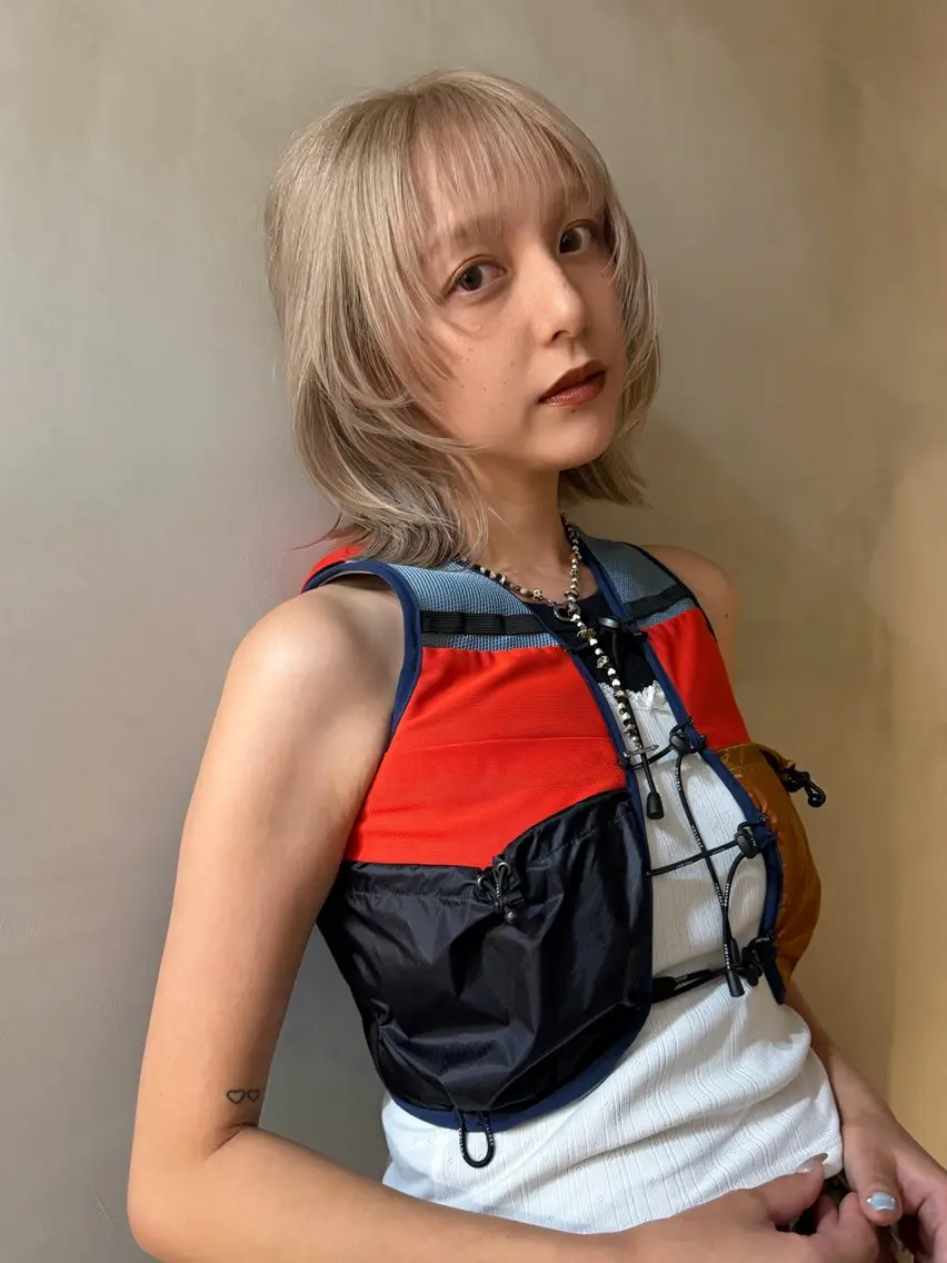 ケアブリーチカラー+トリートメント付きの写真