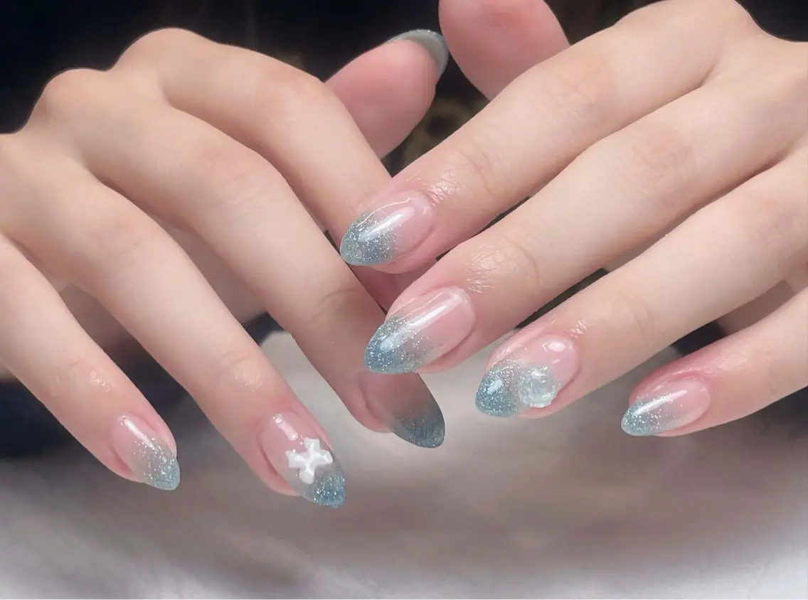 ネイル アートネイル 長さ出し フレンチネイル ジェルネイル ガーリー ハンドネイル 中野駅から2分 MEO NAILのネイルデザイン