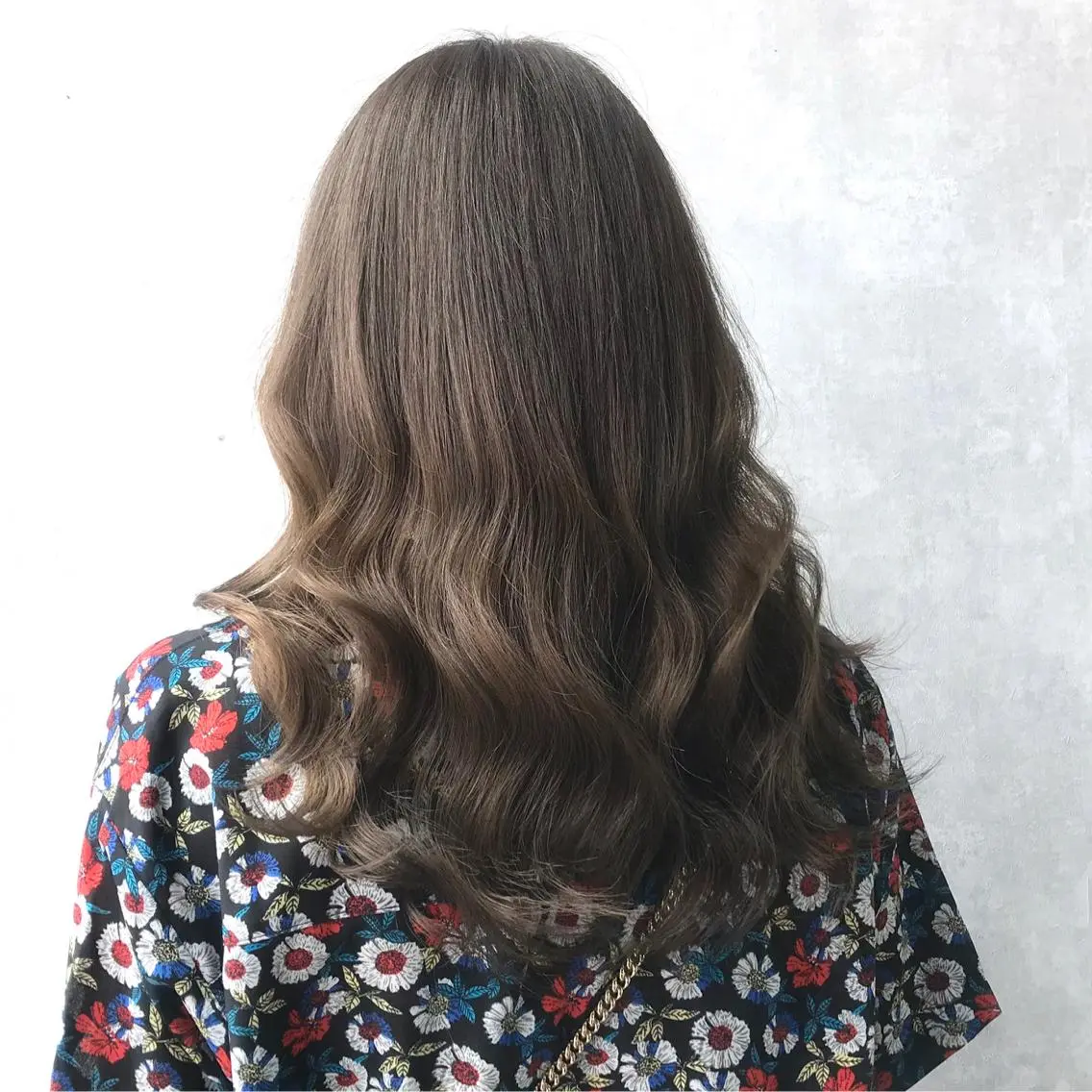 ロング カラー ブリーチ グレージュ ブリーチなしカラー ヨシンモリ ムルギョル巻き K-POP好き美容師 🇰🇷Kai.Yのヘアスタイル