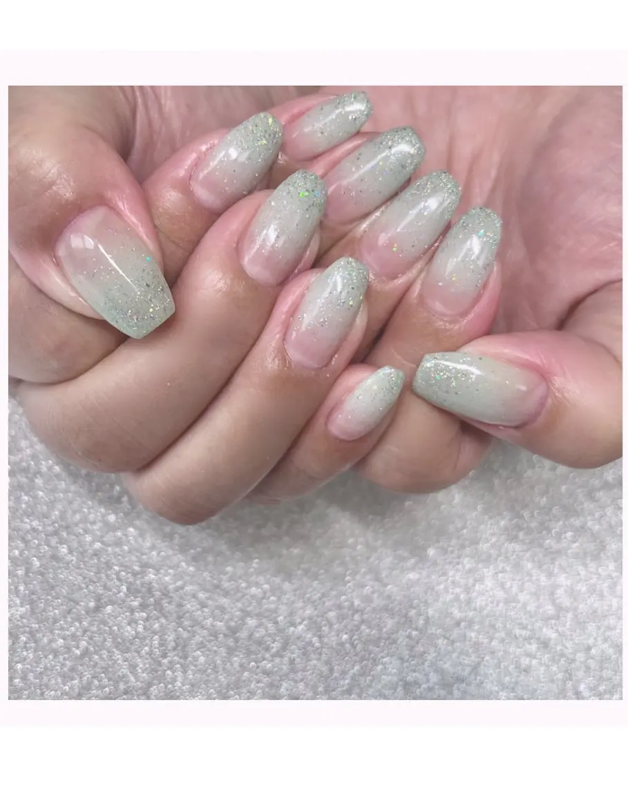 ネイル グラデーション ラメ(グリッター) ラメグラデーション BEE NAILのネイルデザイン