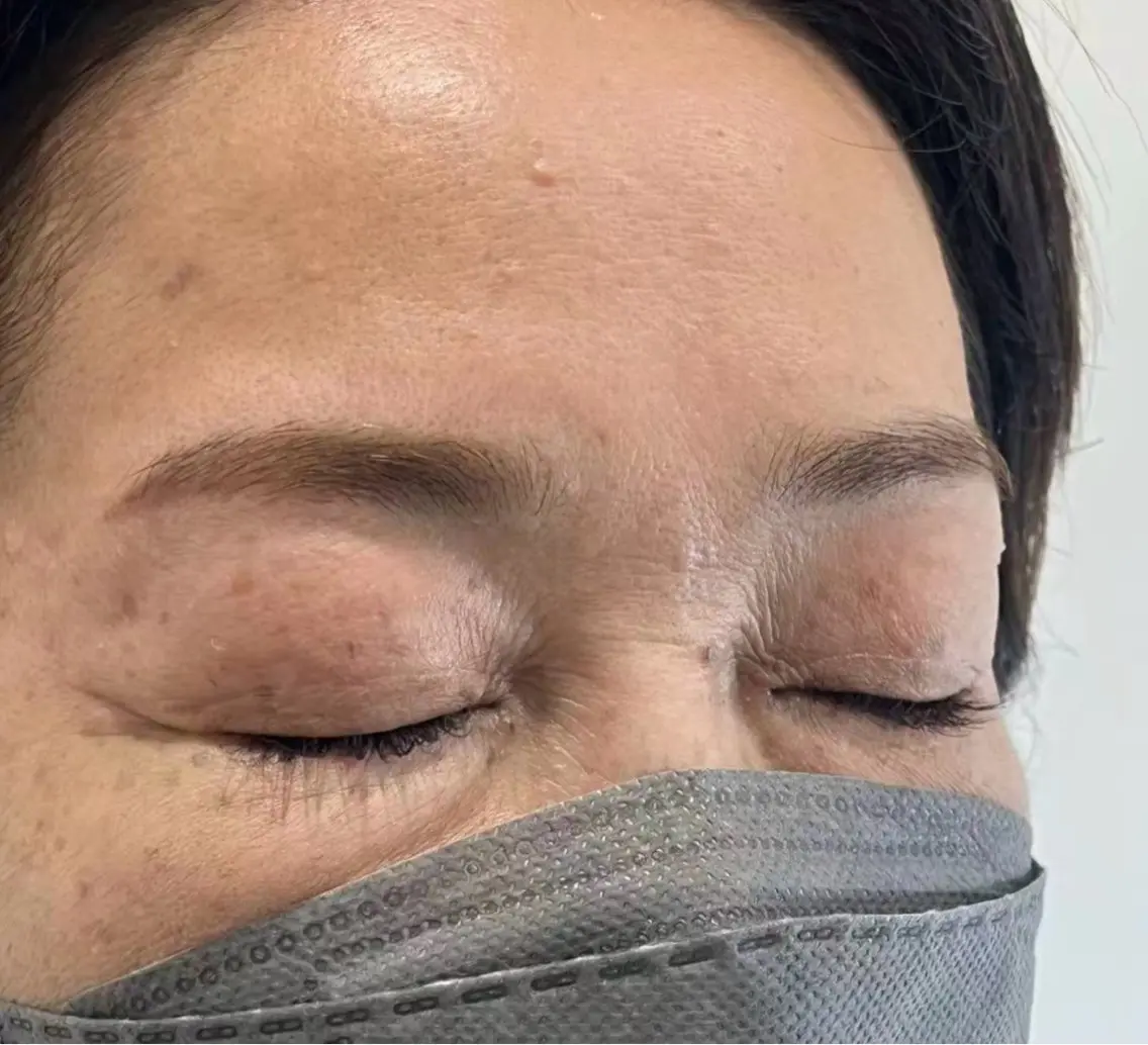 アイブロウ 眉毛ワックス脱毛 阿部 カスミの眉毛・アイブロウイメージ