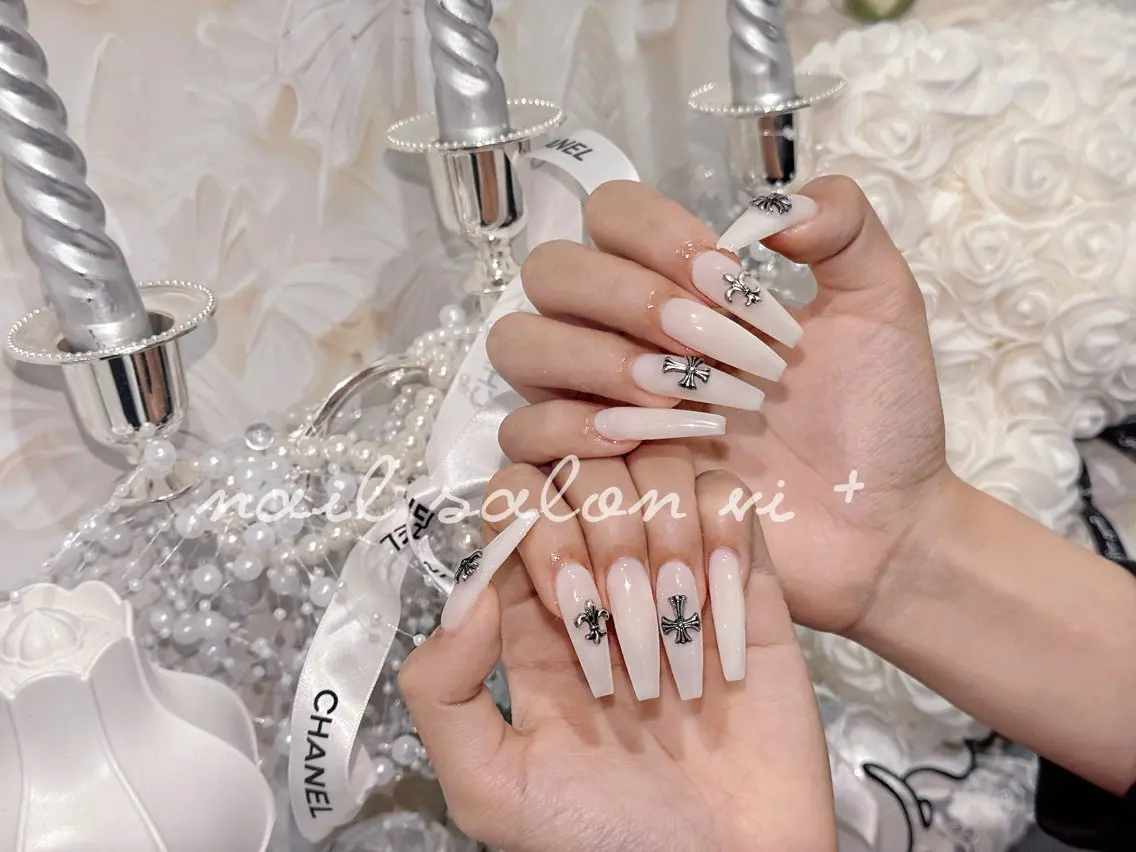 ネイル ハンドネイル ✨Nailsalon Vi+✨のネイルデザイン