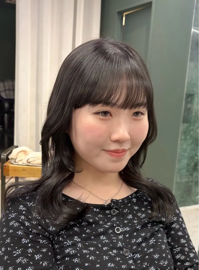 ミディアム カラー ブラウンカラー 透明感カラー ダークブラウン ヘアカラー ここね/透明感 カラー/ナチュラルのヘアスタイル