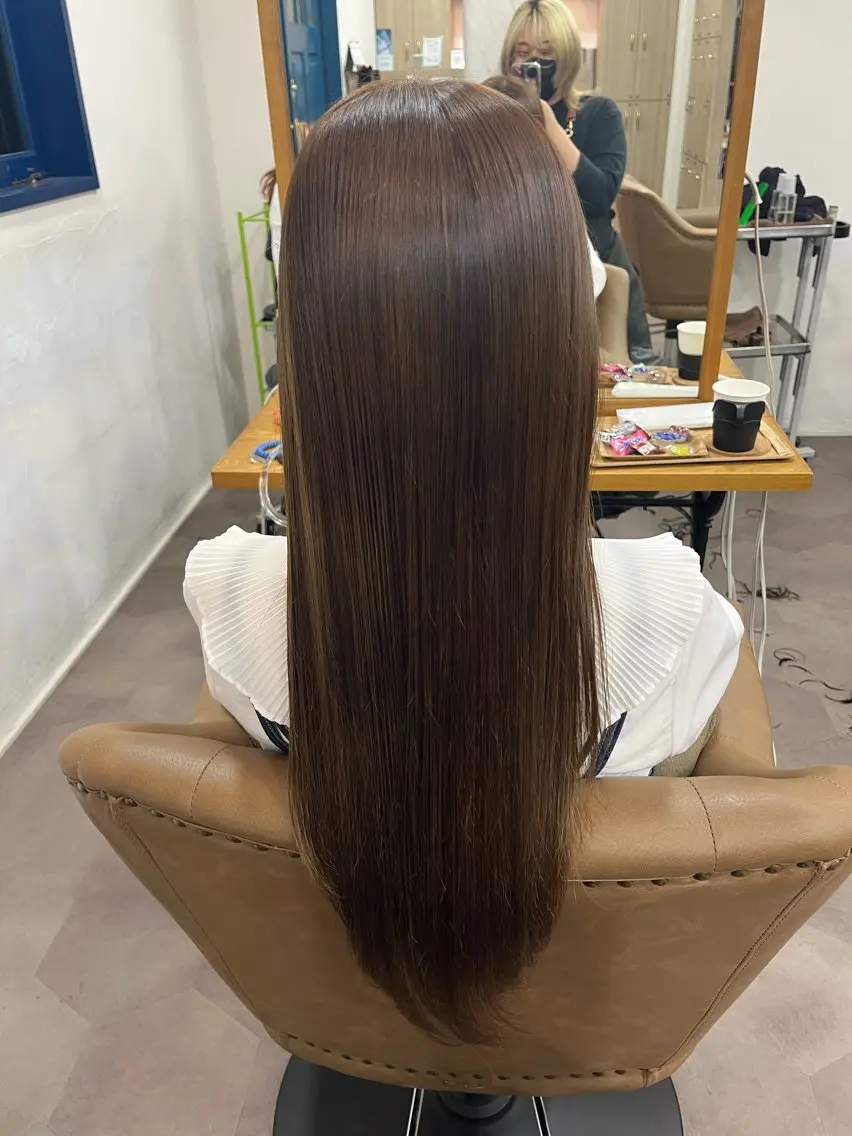ロング ヘアカラー 縮毛矯正⚡️カラー いいじまのヘアスタイル