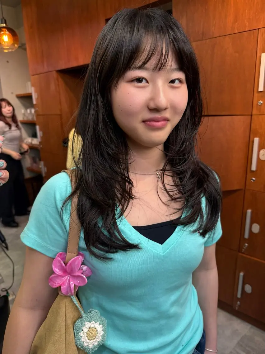 ロング レイヤーカット カット ヘアカラー レイヤーカット\ウル フ　chinatsuのヘアスタイル