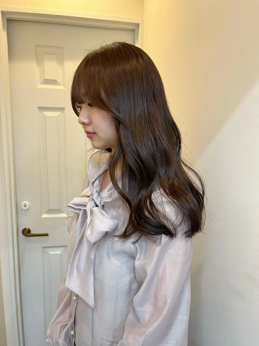 ロング 顔周りカット yuka/ロング/ レイヤーカットモデルのヘアスタイル