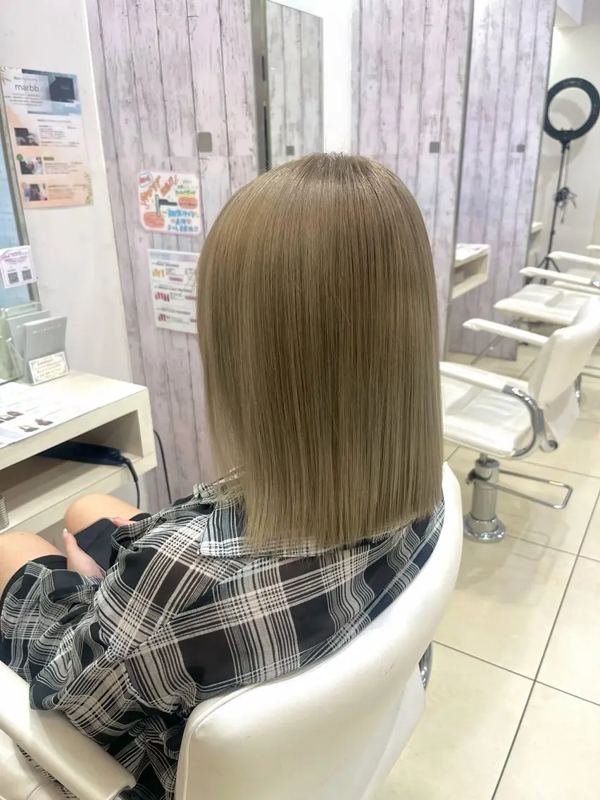 カット➕ダブルカラー(ブリーチ)【透明感カラー ミルクティー グレージュ ピンクベージュ オリーブベージュ 町田】の写真