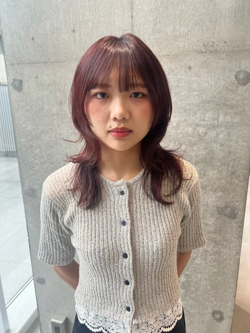 ミディアム カラー くびれヘア レイヤーカット ウルフカット ウルフレイヤー カット ヘアカラー トリートメント 吉沢遣人/レイヤー /髪質改善のヘアスタイル