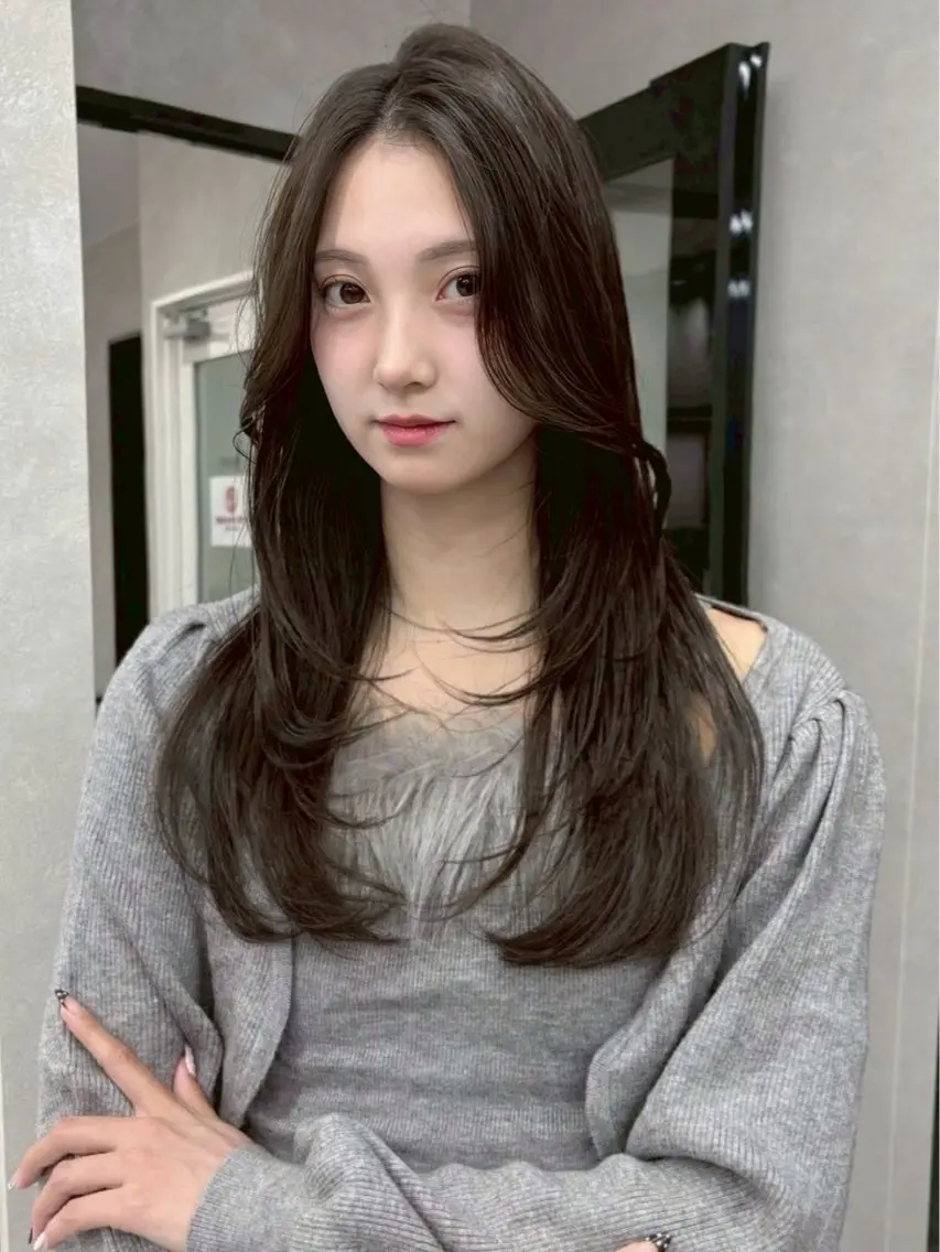 カラー ♻️ブリーチなし カラー♻️のヘアスタイル