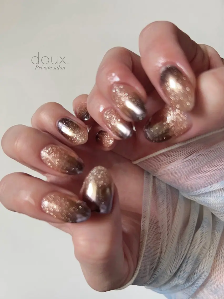 ネイル フラッシュネイル フレンチネイル グラデーション 韓国ネイル ミラーネイル doux. nailのネイルデザイン