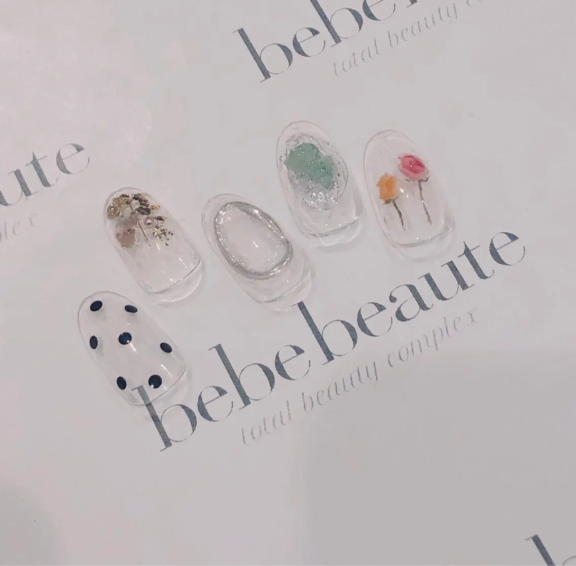 ネイル クリアネイル 持ち込み BEBE BEAUTEのネイルデザイン