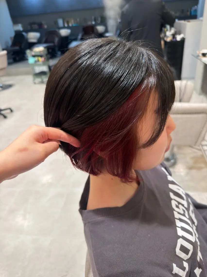 ショート カラー ヘアカラー トリートメント 髪質改善 / 暖色カラー/井上未悠のヘアスタイル