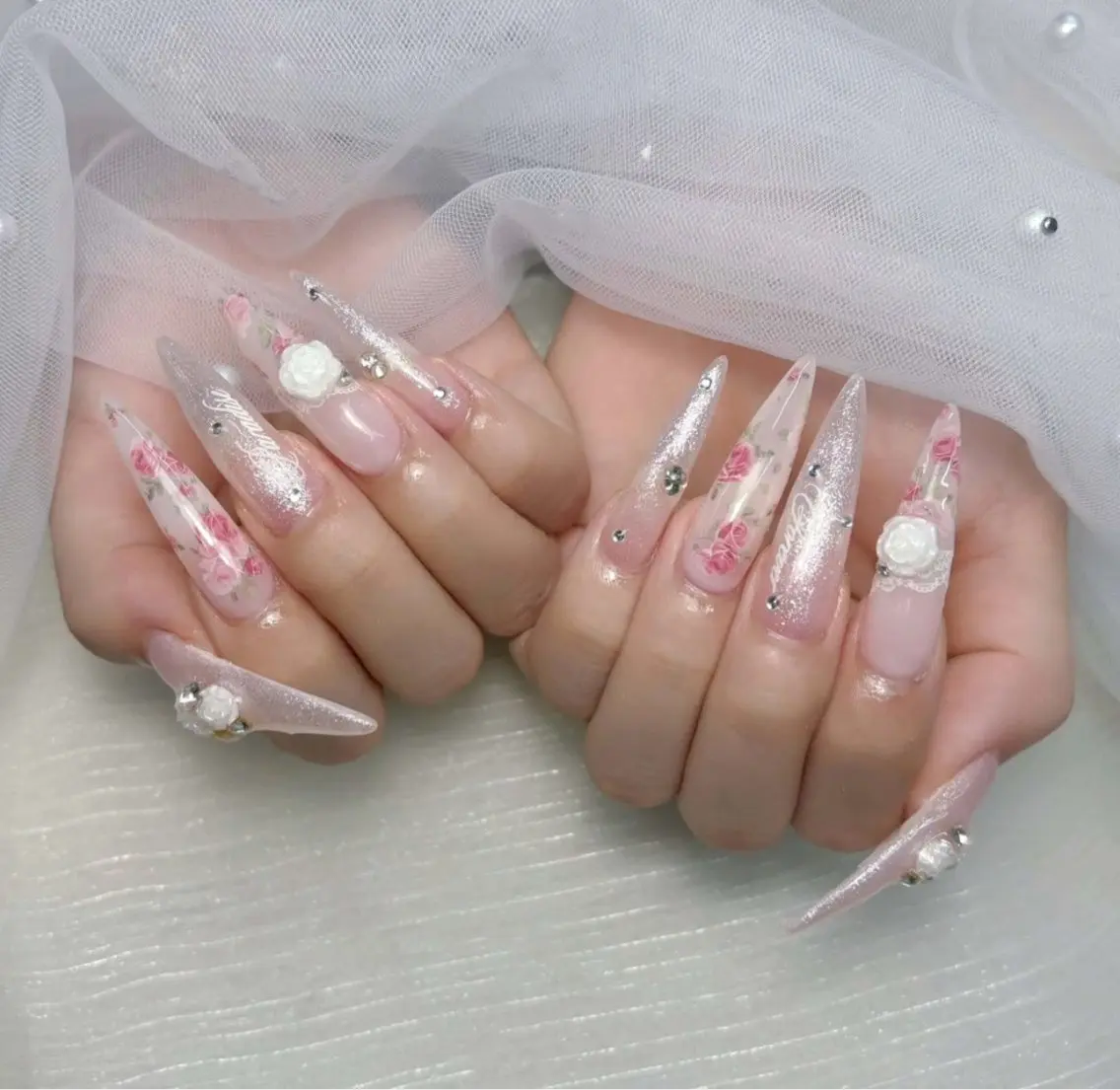 ネイル 韓国ネイル マグネットネイル 持ち込み ハンドネイル Mimi Nail_Royalのネイルデザイン