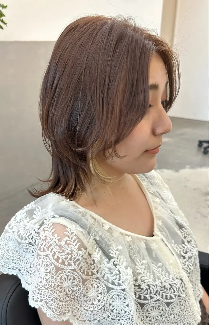 ミディアム カラー インナーカラー ウルフカット カット 山本 駿介のヘアスタイル