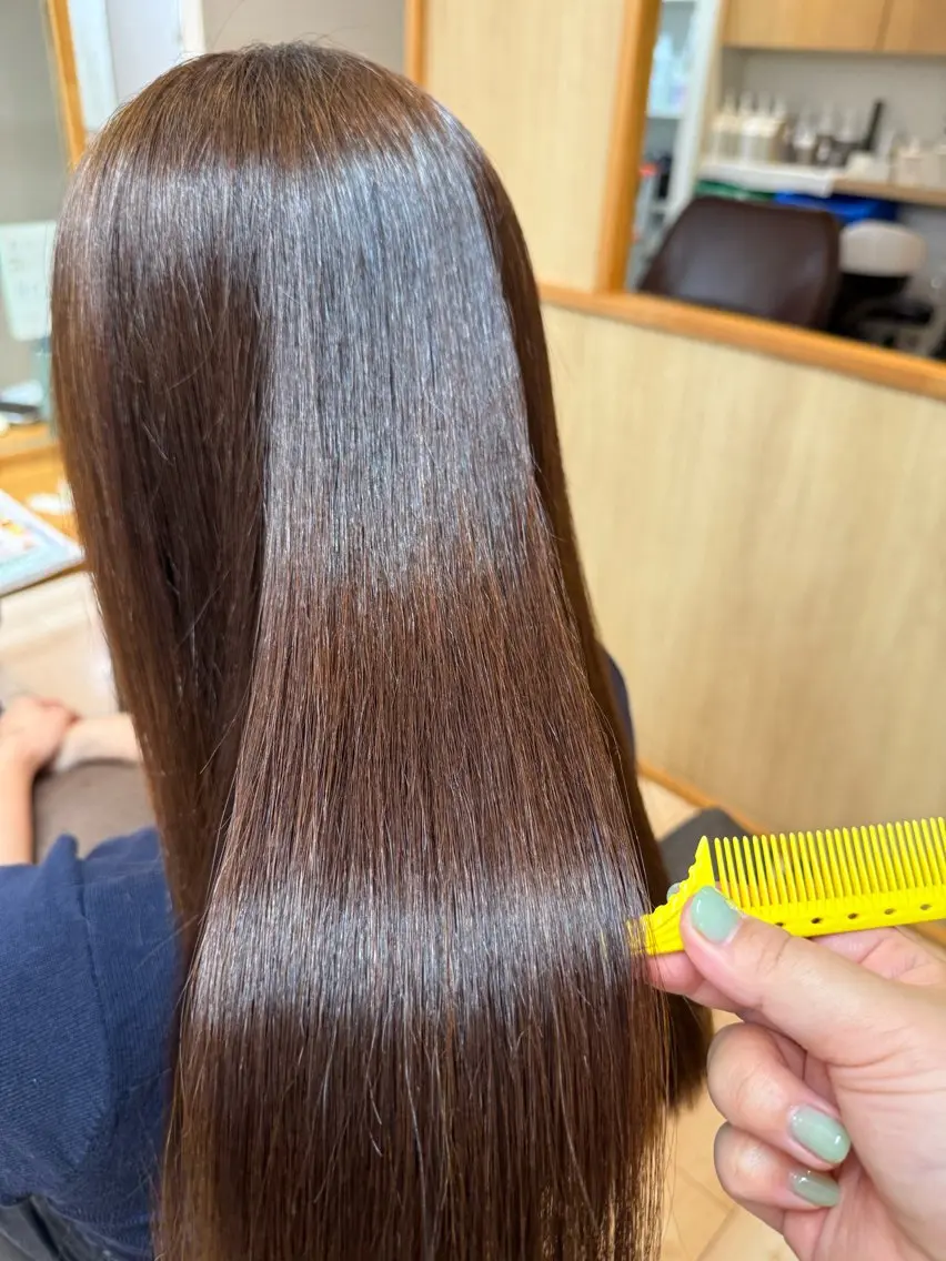 ロング カット ヘアカラー 縮毛矯正 いまい ひまりのヘアスタイル