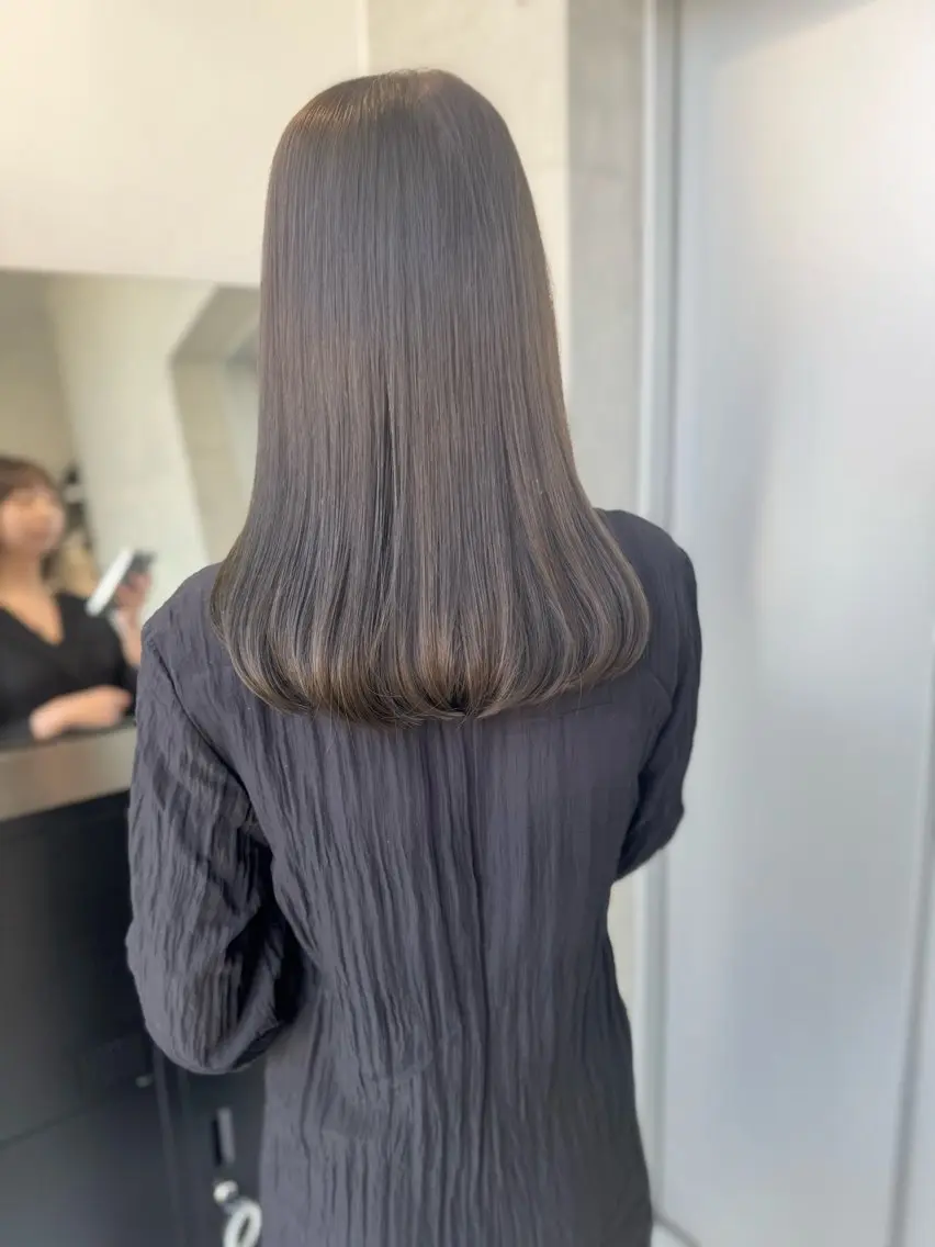 ロング カラー パーマ ヘアアレンジ カット ヘアカラー トリートメント ヘアセット 透明感/オリーブ/ グレージュ/YUKAのヘアスタイル