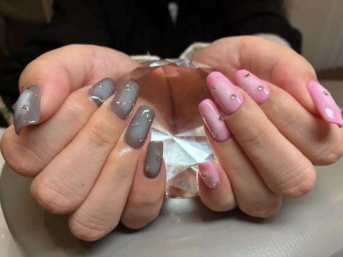 ネイル ハンドネイル ECRLN Atsumiのネイルデザイン