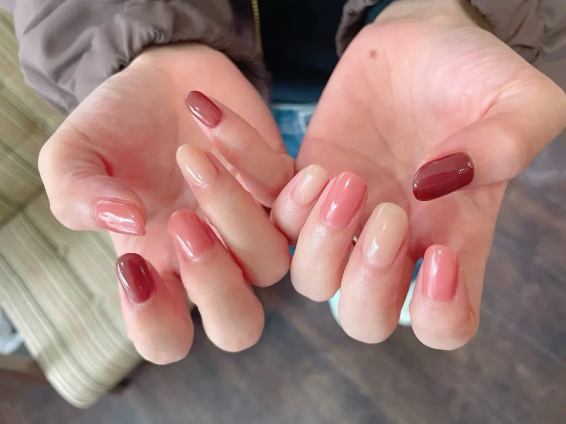 ネイル ジェルネイル ニュアンスネイル パラジェル 冬ネイル ハンドネイル nailroom OHANA🌴のネイルデザイン