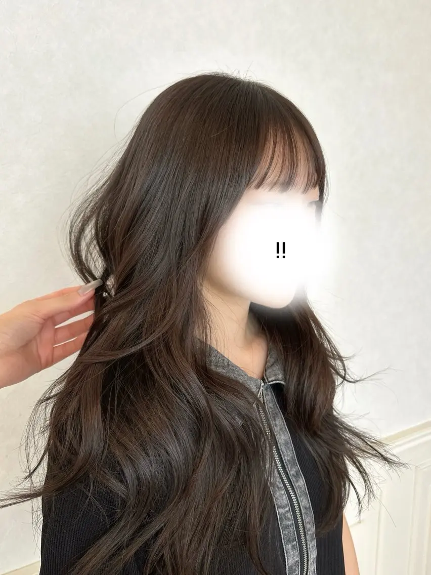 ロング 透明感ブリーチなし Wカラー / 田村のヘアスタイル