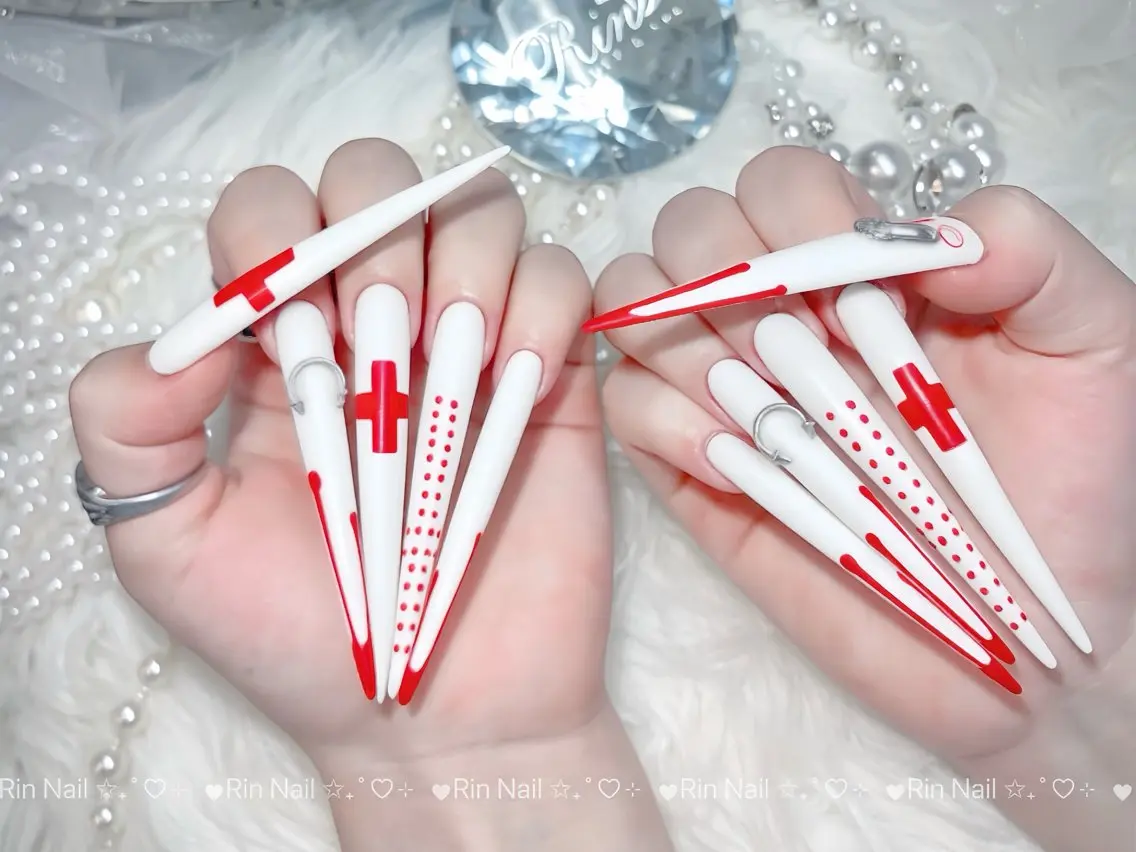 ネイル オーロラネイル チークネイル 桜ネイル クリアネイル ドット ハンドネイル Rin Nail Shinokuboのネイルデザイン