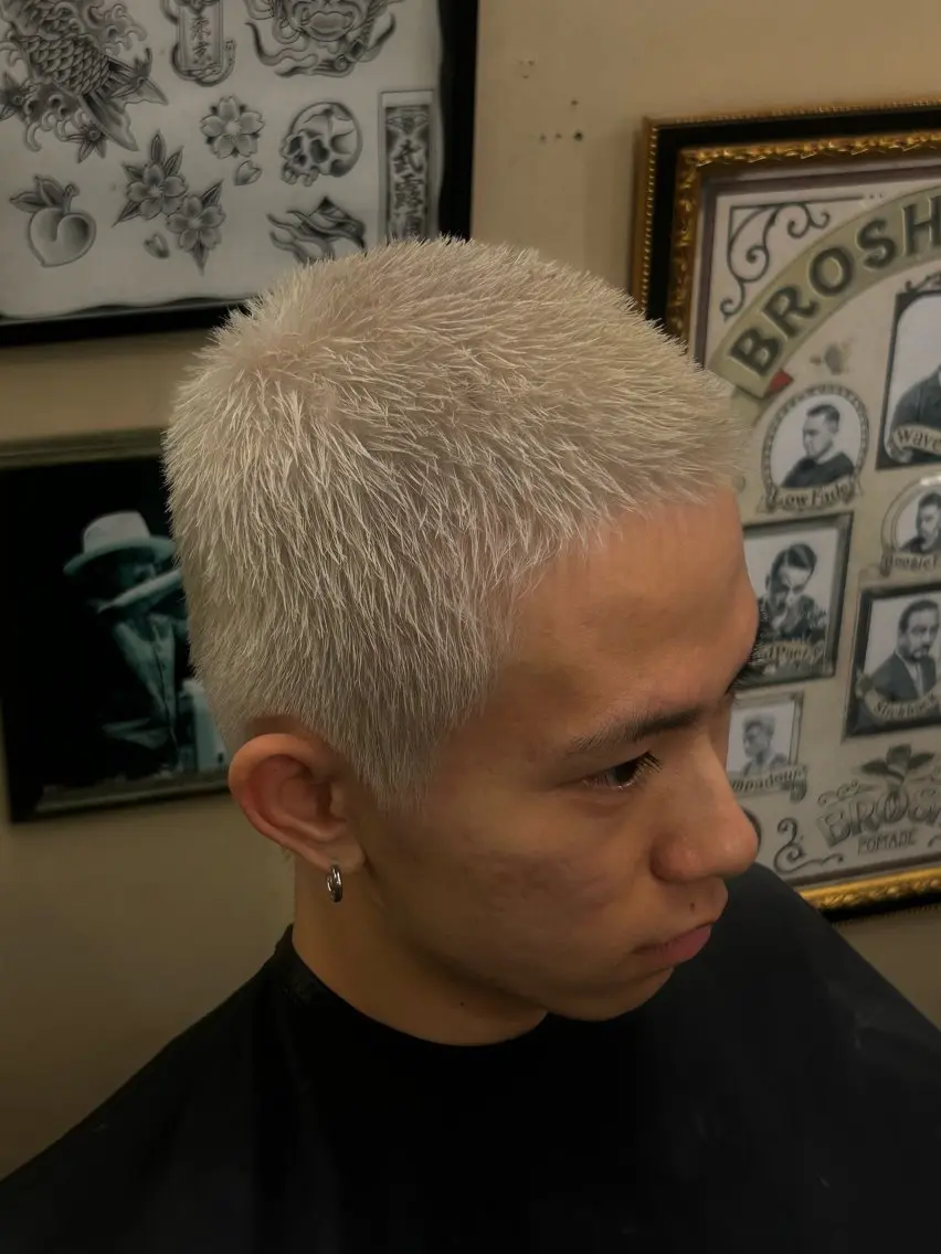 ショート カラー メンズ メンズブリーチ メンズハイトーン ブリーチ ブロンド 透明感カラー ヘアカラー 藤原 大介のヘアスタイル
