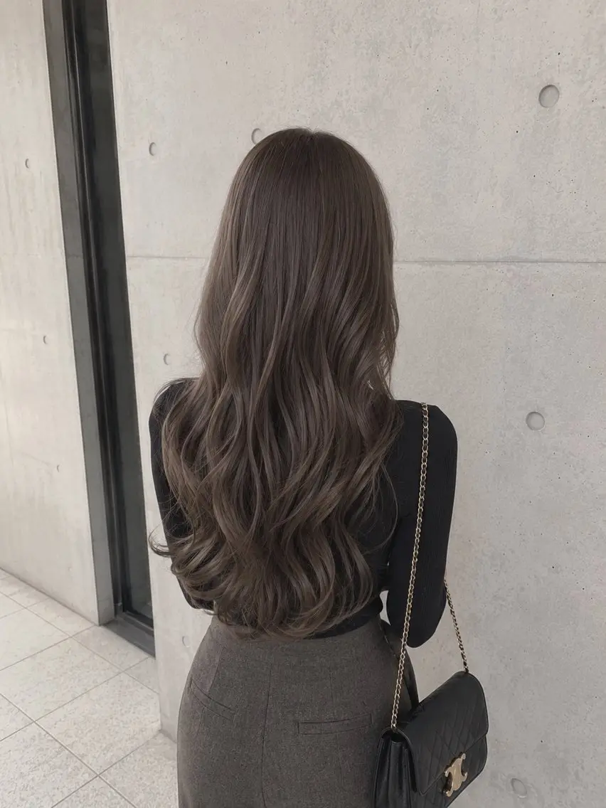 ロング カラー ベージュカラー オリーブベージュ オリーブ特化/透明感 /垢抜け/るき⭐️のヘアスタイル
