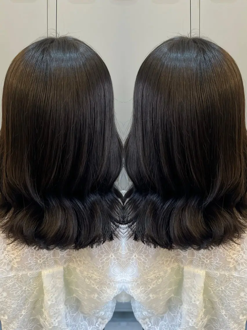 セミロング カラー ヘアカラー トリートメント レイヤーカット/ 暗髪カラー🧸ナシコのヘアスタイル