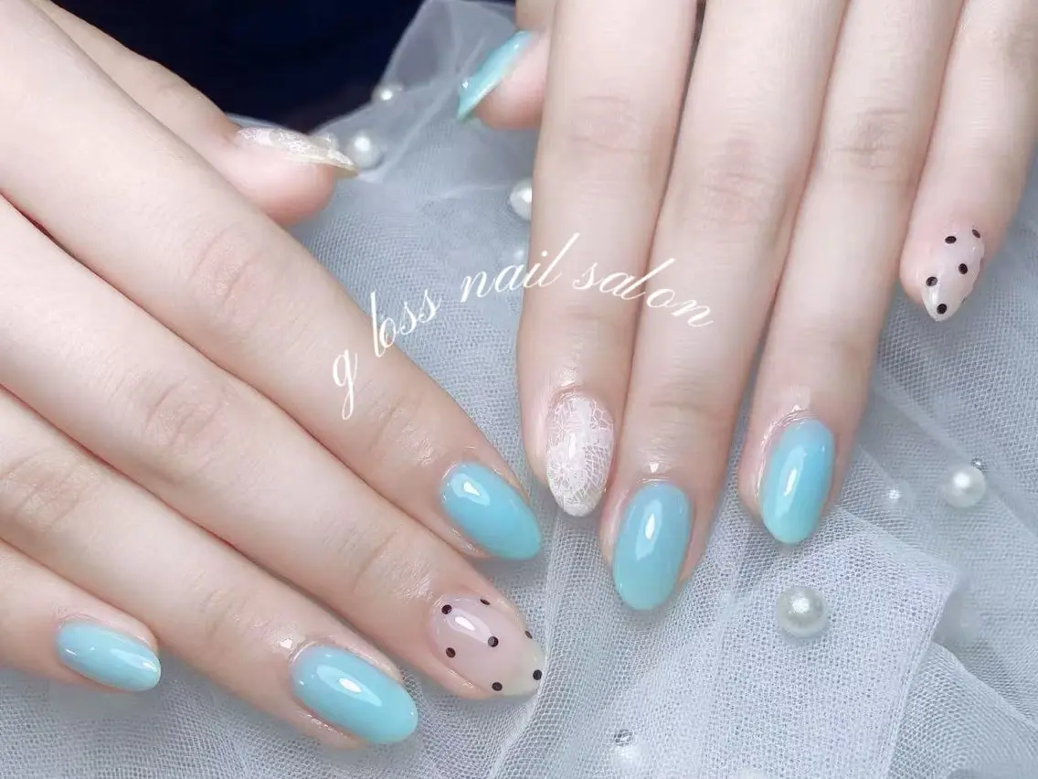 ネイル りこ🫧 gloss nailのネイルデザイン