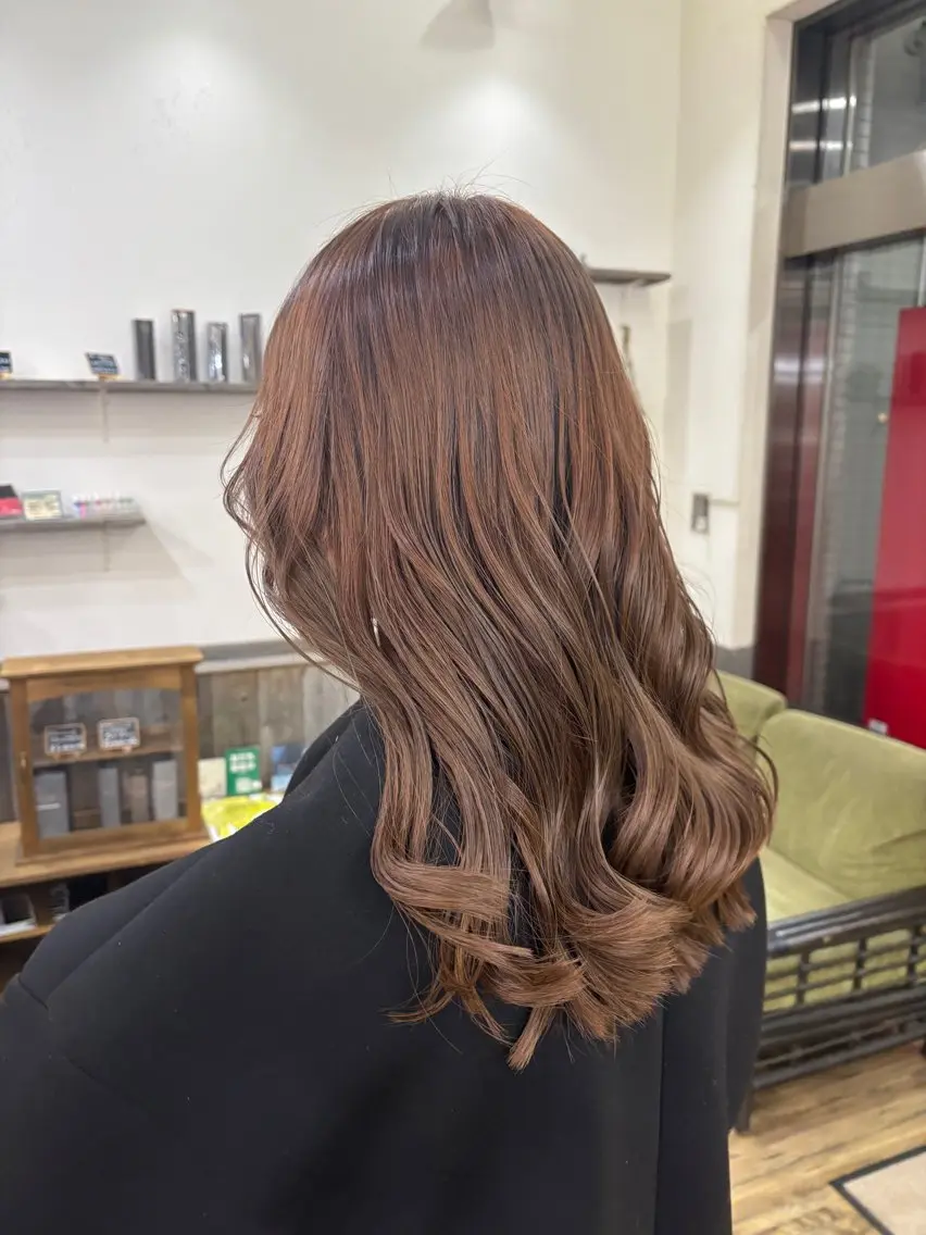 セミロング カラー ✨Kplus✨ 熊坂 みのり✨のヘアスタイル