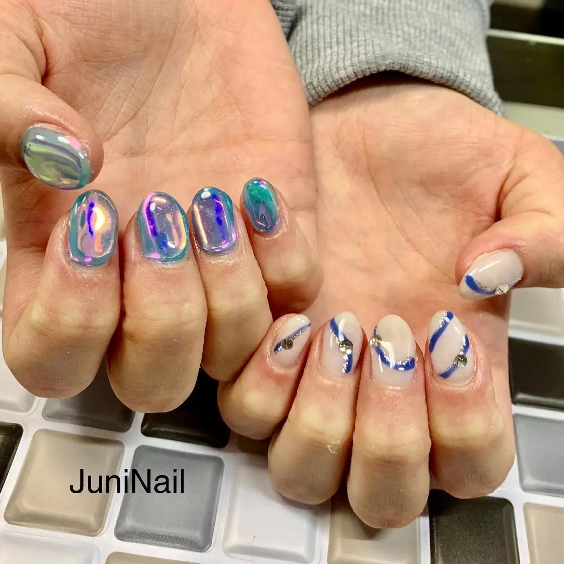 ネイル オーロラネイル クリアネイル 成人式 フラッシュネイル フレンチネイル ハンドネイル JuniNail 주니네일🇰🇷suのネイルデザイン