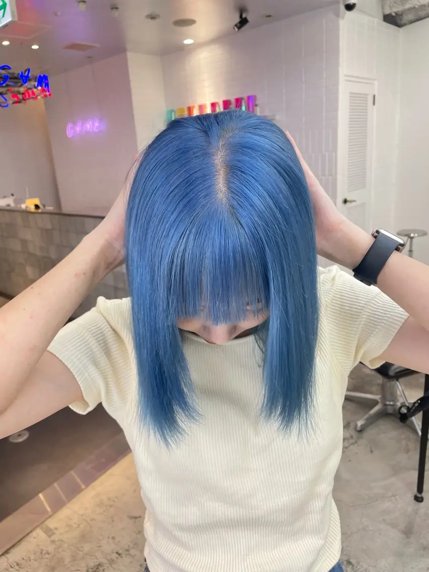 カラー 🫒オリーブ/透け感 レイヤー🌿モエカのヘアスタイル