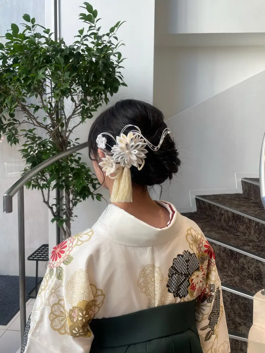 ヘアアレンジ ヘアセット BiBi 藪 菜月のヘアスタイル