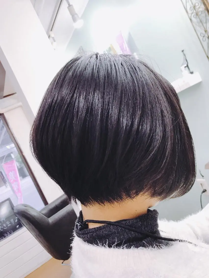 ヘッドスパ& 最高級トリートメント& デザインカットの写真
