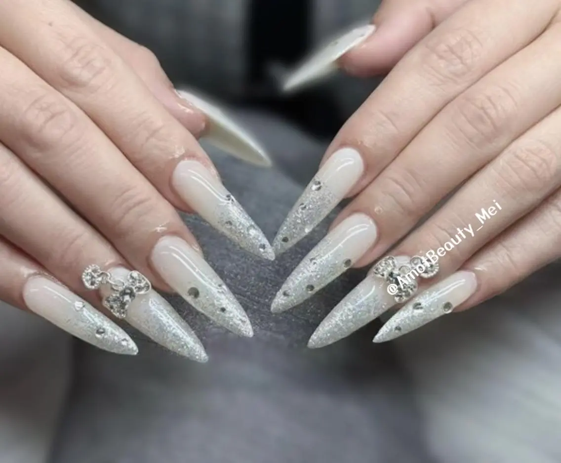 ネイル ハンドネイル ハンドケア メイ 💅のネイルデザイン