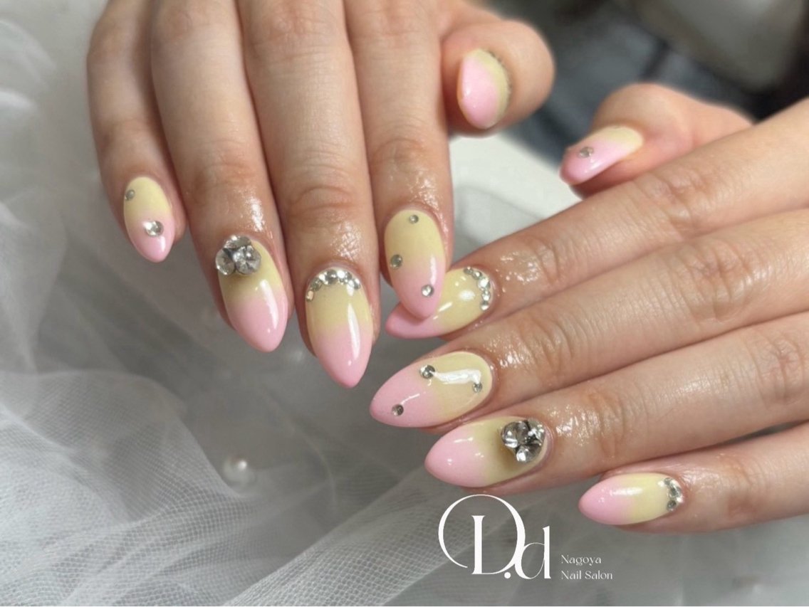 ネイル フットネイル フレンチネイル ジェルネイル ガーリー グラデーション ハンドネイル D.d Nail Moeのネイルデザイン