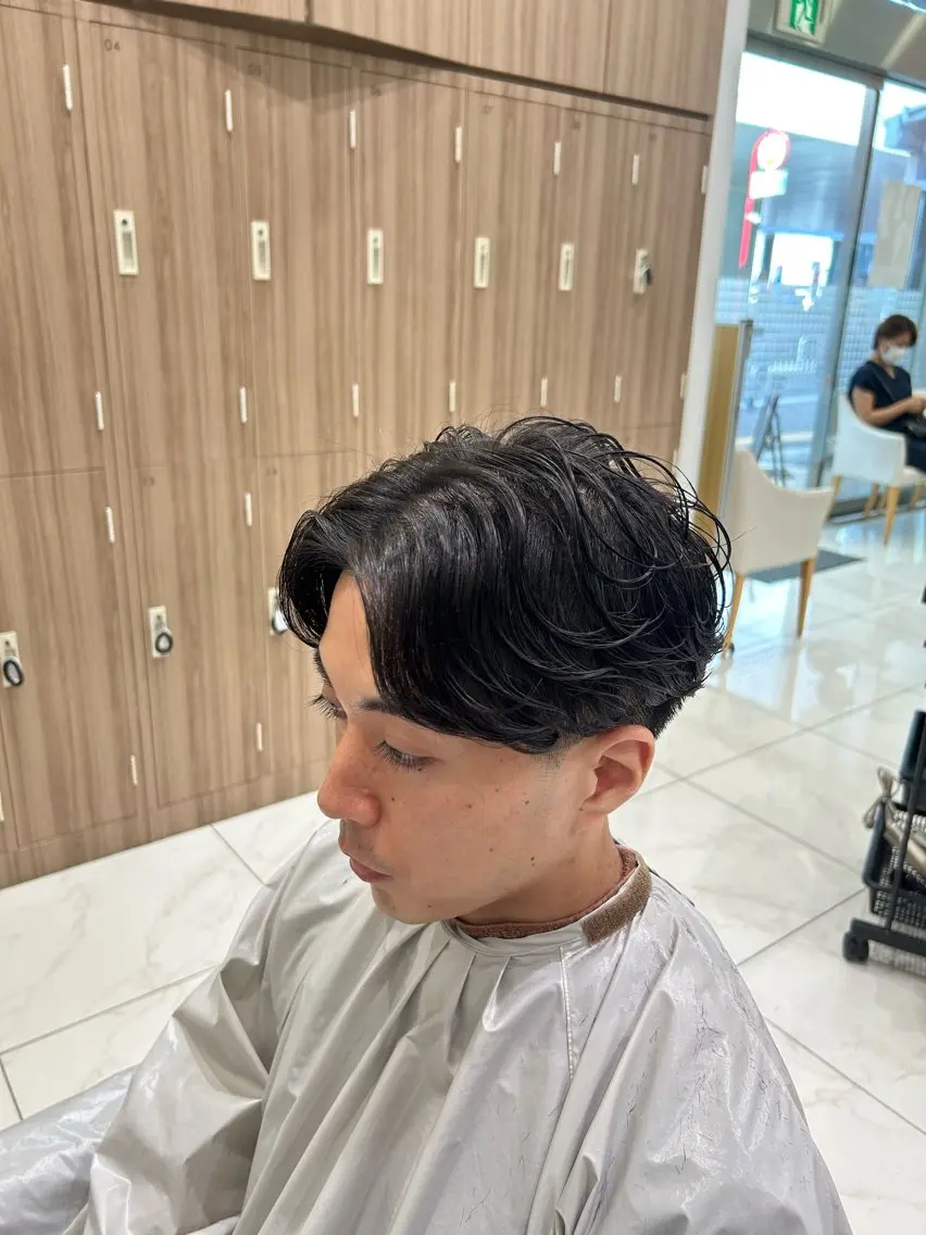 ミディアム CoReha 河内 尋登のヘアスタイル