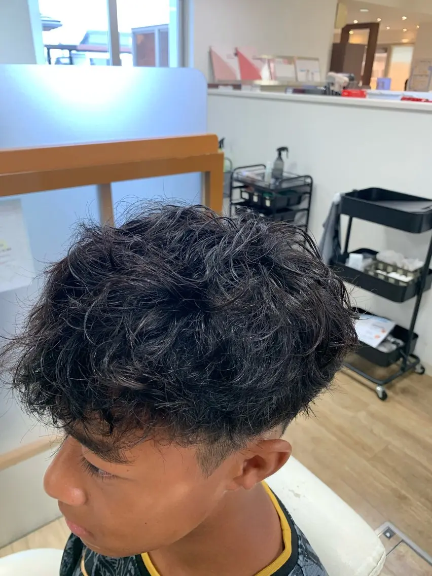 パーマ メンズ メンズパーマ スペインカール カット パーマ 豊川／メンズ ／波巻きパーマ／ワダのヘアスタイル