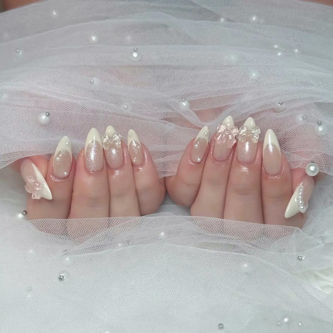 ネイル チークネイル ドット フレンチネイル グラデーション ハート ハンドネイル Julli NailStudioのネイルデザイン
