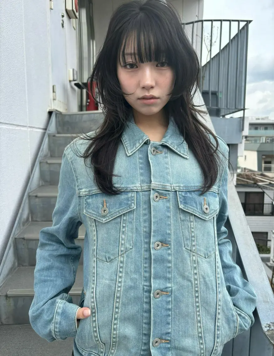 セミロング カラー レイヤーカット 外ハネヘア カット 林　蓮/レイヤー/ 透明感カラーのヘアスタイル